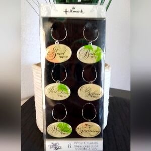 Hallmark Wizard of Oz 6 Wine Vintage Charms